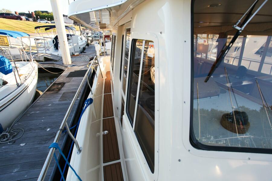 2006 Mainship 400