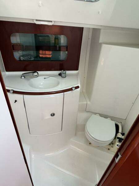 Dream 33ft Beneteau Yacht For Sale Dream 33ft Beneteau Yacht For Sale