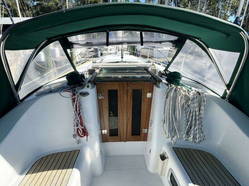 Dream 33ft Beneteau Yacht For Sale Dream 33ft Beneteau Yacht For Sale