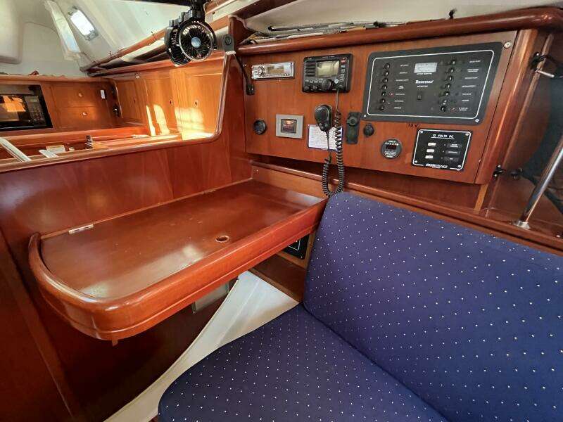 Dream 33ft Beneteau Yacht For Sale Dream 33ft Beneteau Yacht For Sale