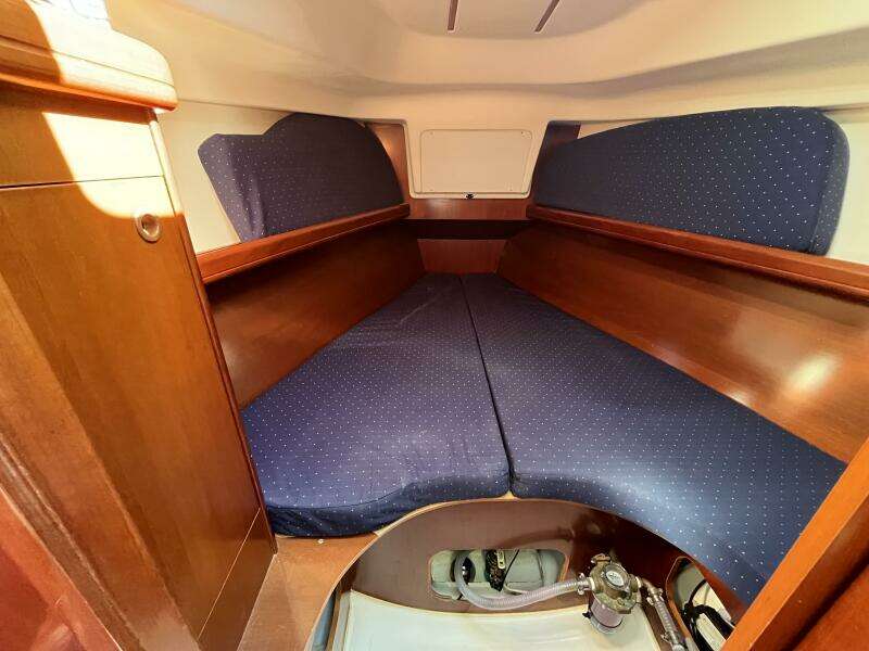 Dream 33ft Beneteau Yacht For Sale Dream 33ft Beneteau Yacht For Sale