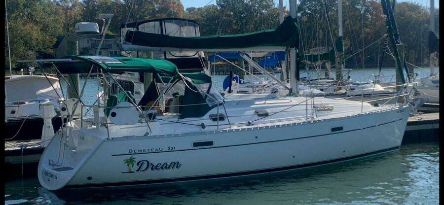 Dream 33ft Beneteau Yacht For Sale Dream 33ft Beneteau Yacht For Sale