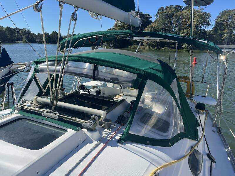 Dream 33ft Beneteau Yacht For Sale Dream 33ft Beneteau Yacht For Sale