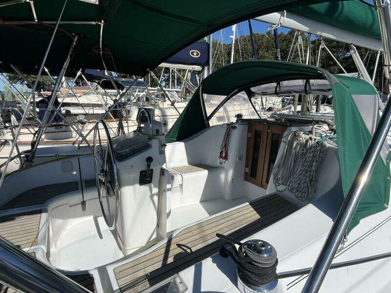 Dream 33ft Beneteau Yacht For Sale Dream 33ft Beneteau Yacht For Sale