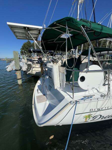 Dream 33ft Beneteau Yacht For Sale Dream 33ft Beneteau Yacht For Sale