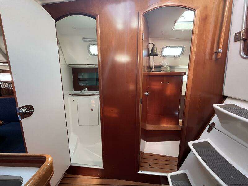 Dream 33ft Beneteau Yacht For Sale Dream 33ft Beneteau Yacht For Sale