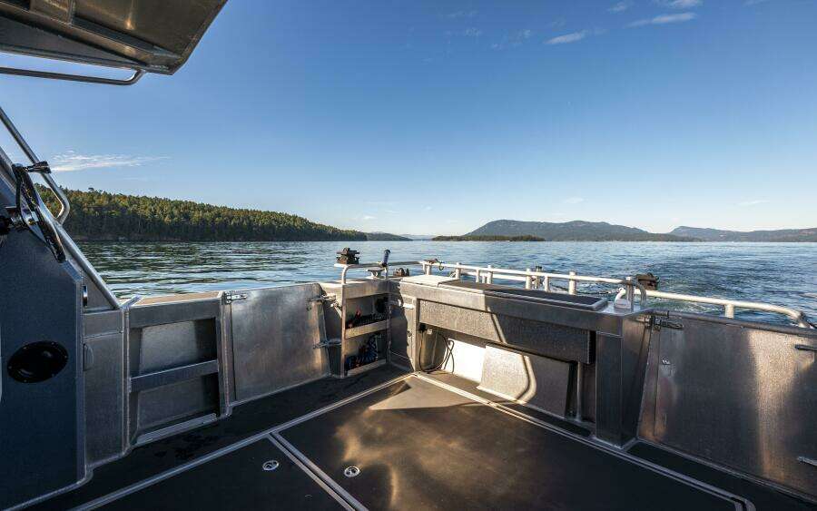 36ft EagleCraft Yacht For Sale