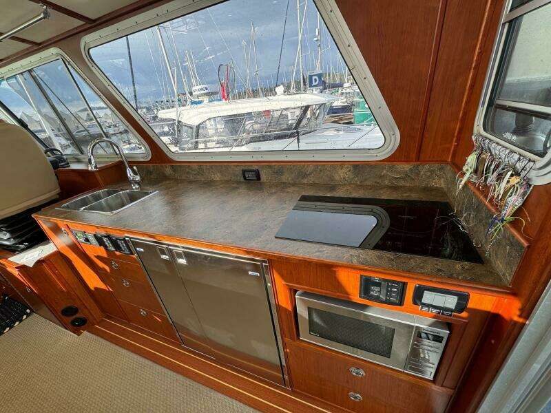 36ft EagleCraft Yacht For Sale