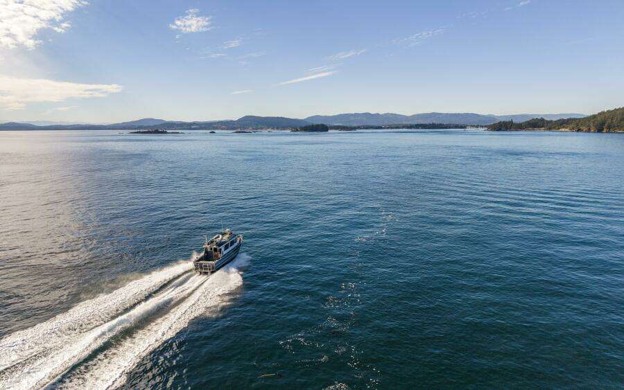 36ft EagleCraft Yacht For Sale