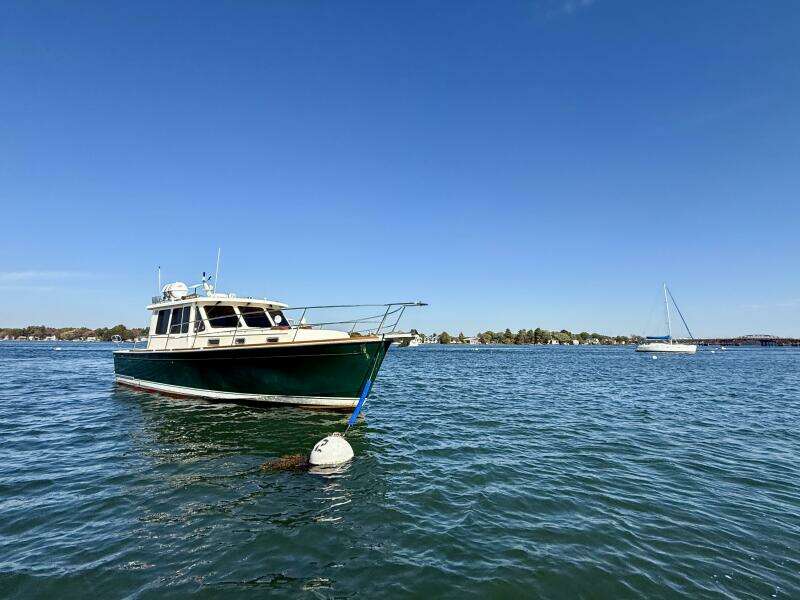 Lucky Chicklette 42ft Sabre Yacht For Sale