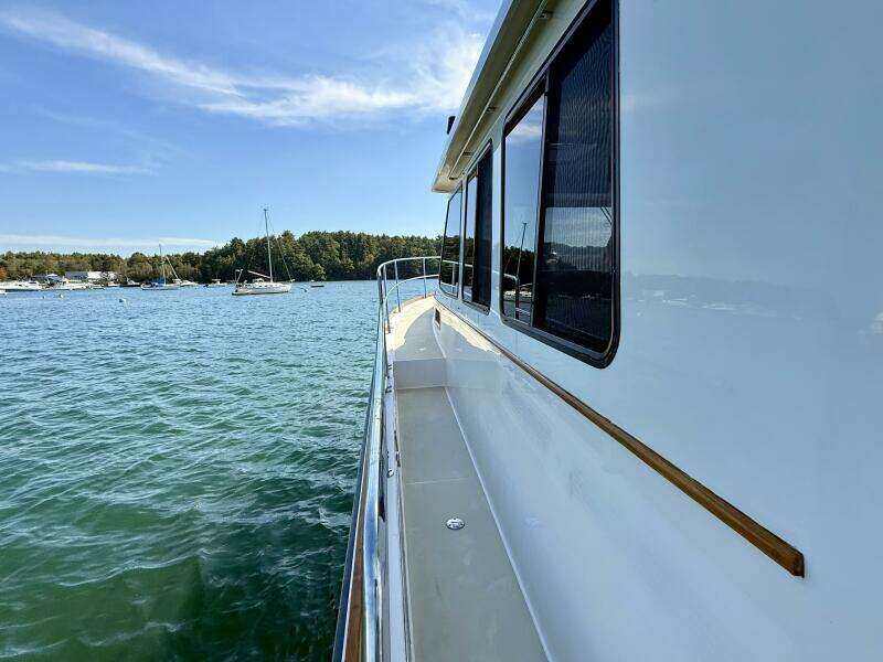 Lucky Chicklette 42ft Sabre Yacht For Sale