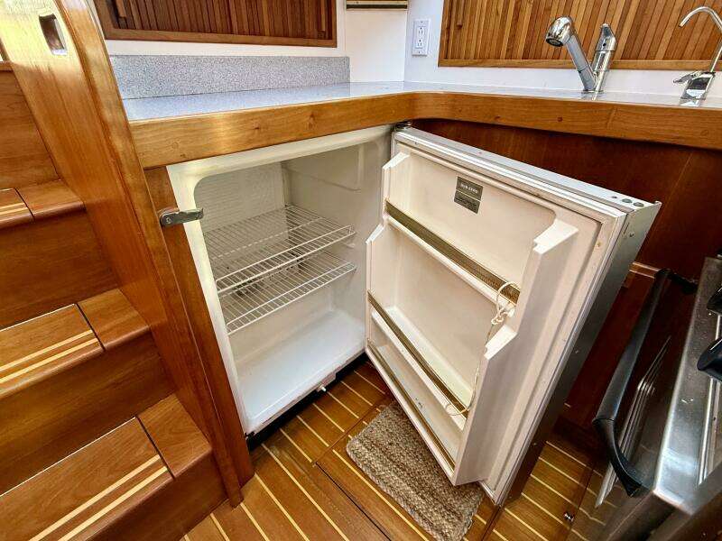 Lucky Chicklette 42ft Sabre Yacht For Sale