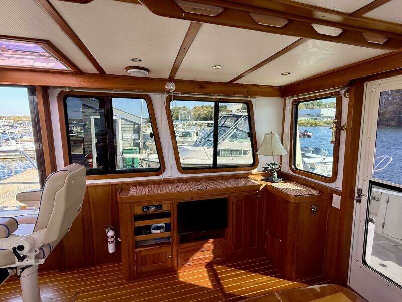 Lucky Chicklette 42ft Sabre Yacht For Sale