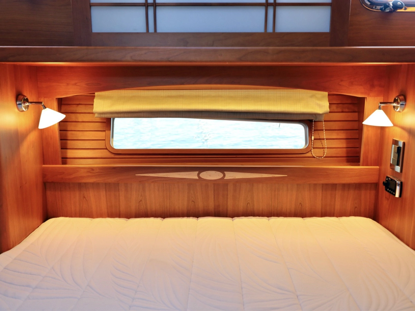 AmidshipCabinDetail