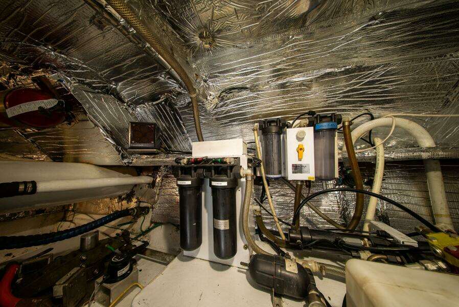 Bottom Line 73ft West Bay Yacht For Sale