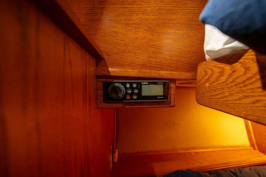 Bottom Line 73ft West Bay Yacht For Sale
