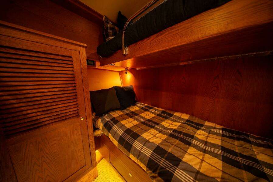Bottom Line 73ft West Bay Yacht For Sale
