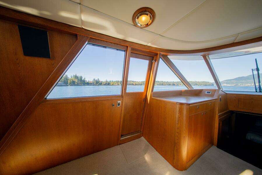 Bottom Line 73ft West Bay Yacht For Sale