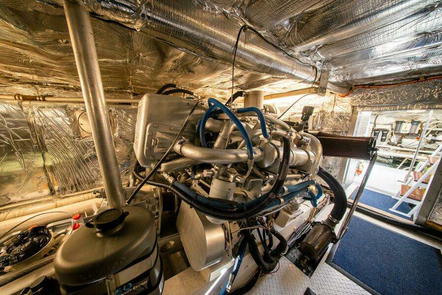 Bottom Line 73ft West Bay Yacht For Sale