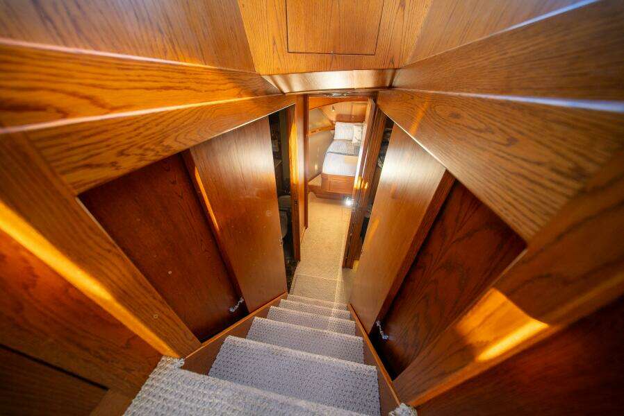 Bottom Line 73ft West Bay Yacht For Sale