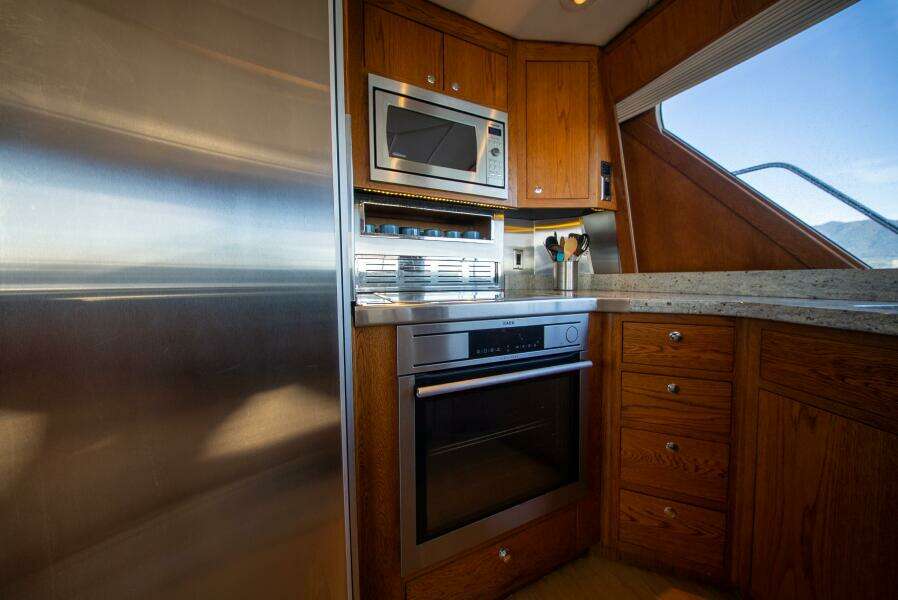 Bottom Line 73ft West Bay Yacht For Sale