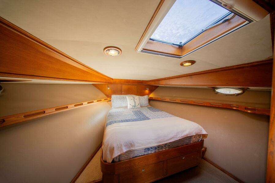 Bottom Line 73ft West Bay Yacht For Sale