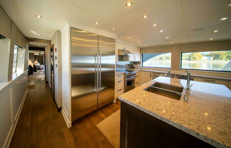 ENCORE 120ft Crescent Yacht For Sale