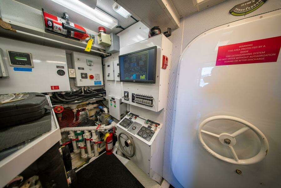 ENCORE 120ft Crescent Yacht For Sale
