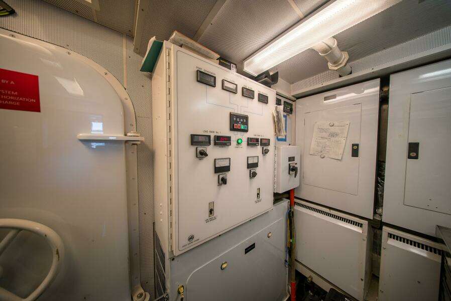 ENCORE 120ft Crescent Yacht For Sale