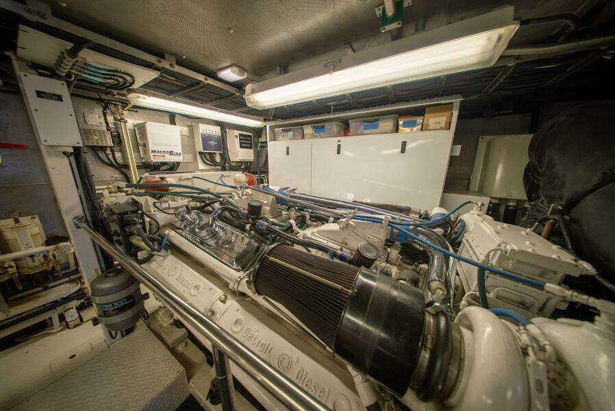 ENCORE 120ft Crescent Yacht For Sale