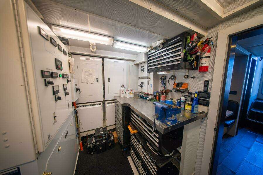 ENCORE 120ft Crescent Yacht For Sale