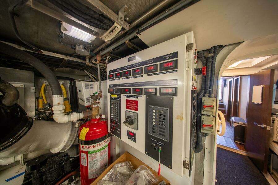 ENCORE 120ft Crescent Yacht For Sale