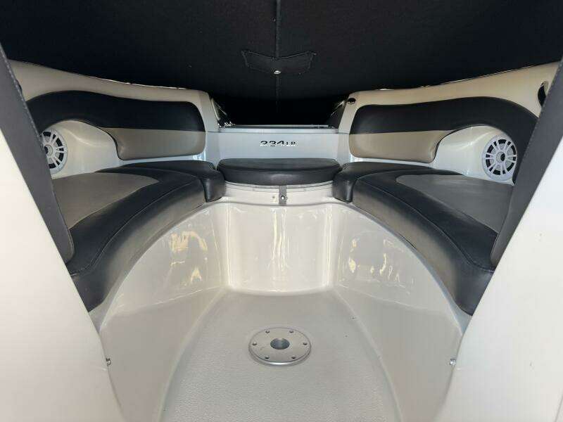 23ft Stingray Yacht For Sale