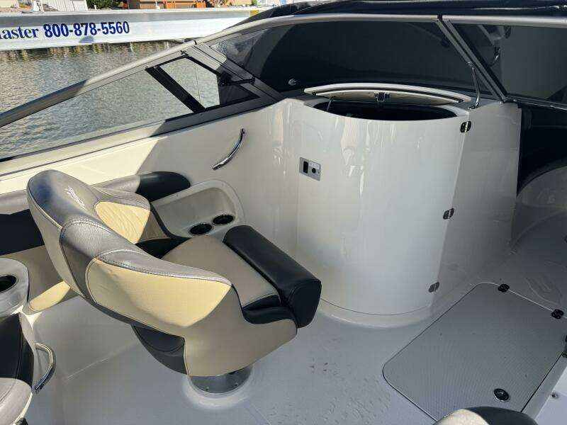 23ft Stingray Yacht For Sale
