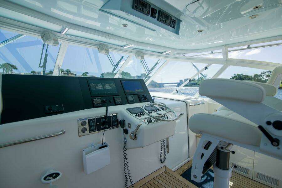 Helm Station 