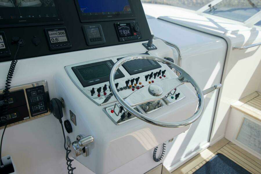 Helm Station