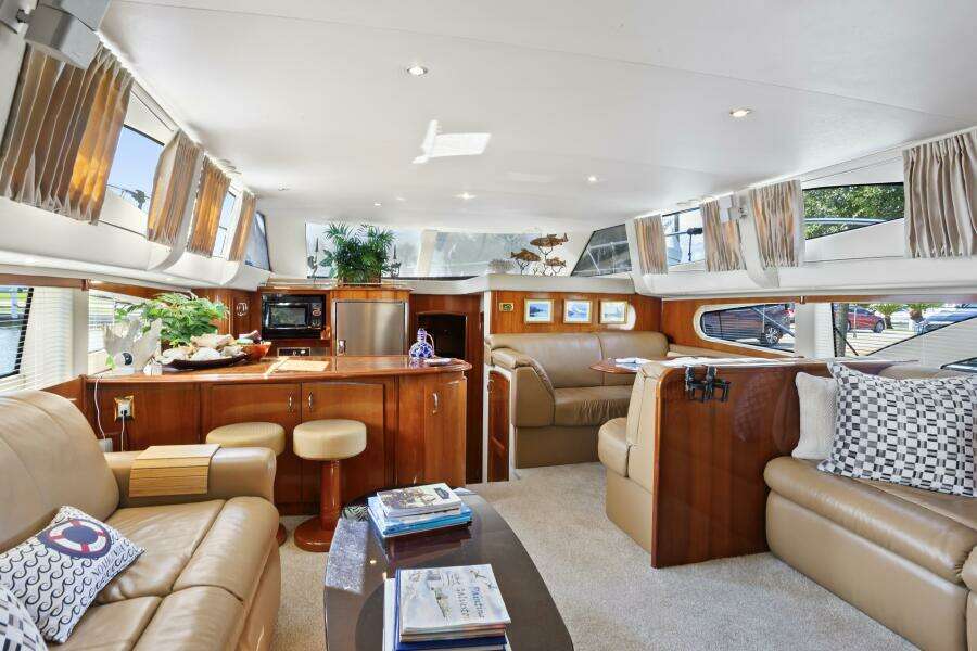 Noahgenda 46ft Carver Yacht For Sale
