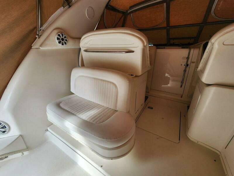 Time Out 33ft Sea Ray Yacht For Sale