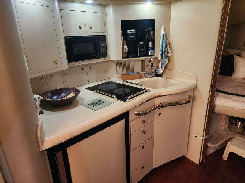 Time Out 33ft Sea Ray Yacht For Sale