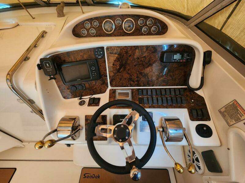 Time Out 33ft Sea Ray Yacht For Sale