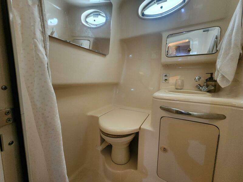 Time Out 33ft Sea Ray Yacht For Sale