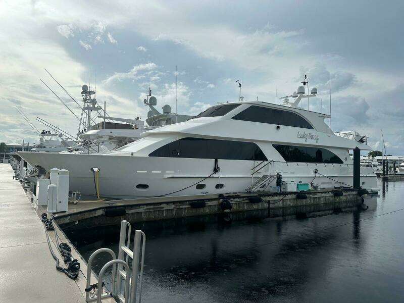 LUCKY PENNY 94ft Hargrave Yacht For Sale LUCKY PENNY 94ft Hargrave Yacht For Sale