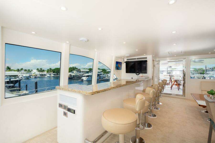 Sky Lounge Bar Sky Lounge Bar