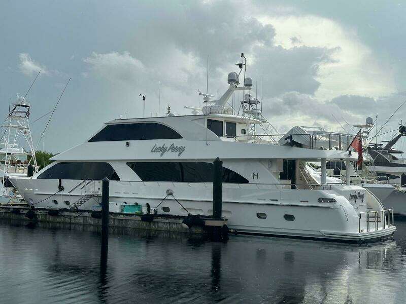 LUCKY PENNY 94ft Hargrave Yacht For Sale LUCKY PENNY 94ft Hargrave Yacht For Sale