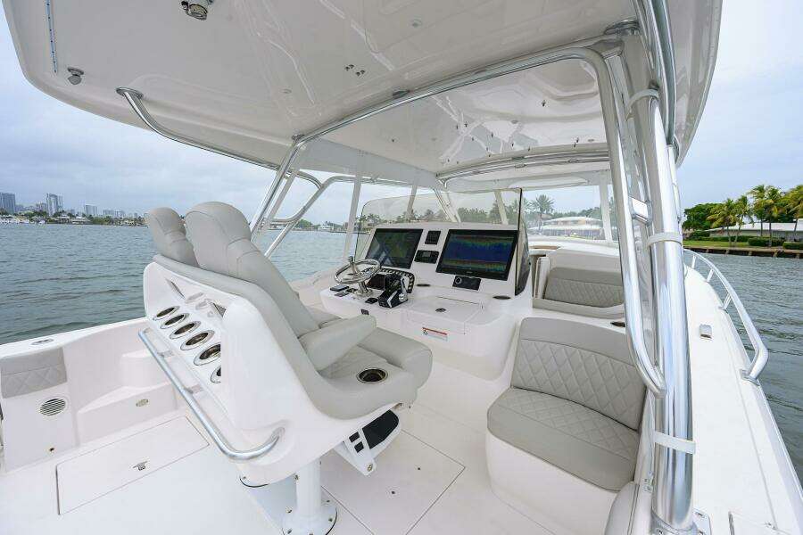 Helm Station