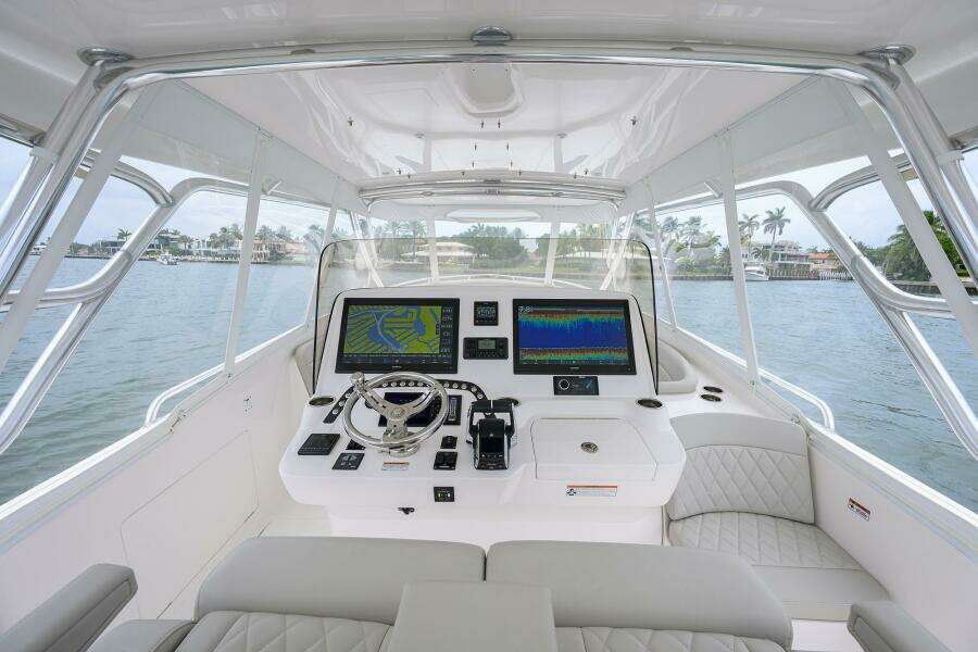 Helm Station