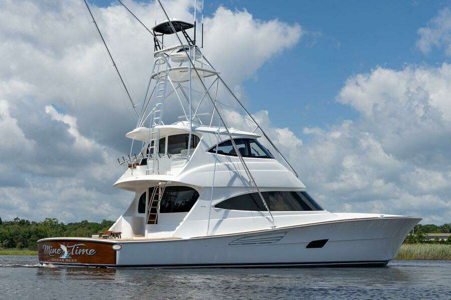 ON ORDER 82ft Viking Yacht For Sale