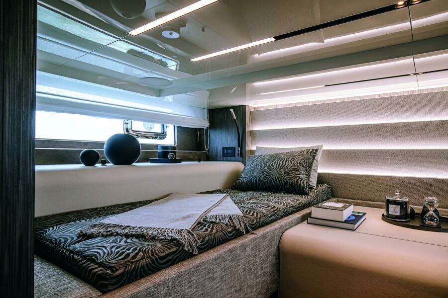 47ft Cranchi Yacht For Sale