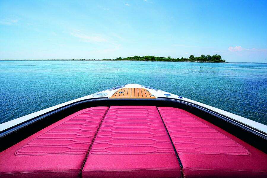 47ft Cranchi Yacht For Sale