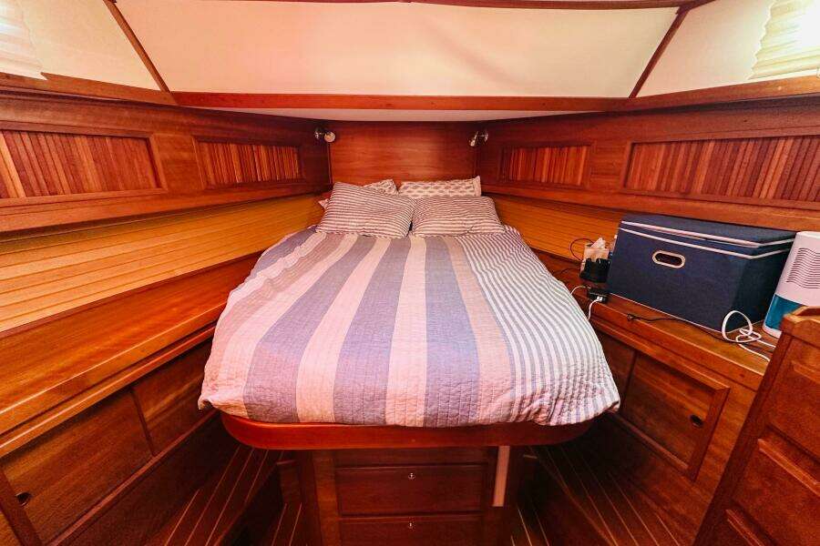 No Rush 42ft Sabre Yacht For Sale